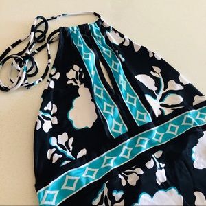 BCBG MAXAZRIA | High Neck Backless Tie Up Peephole